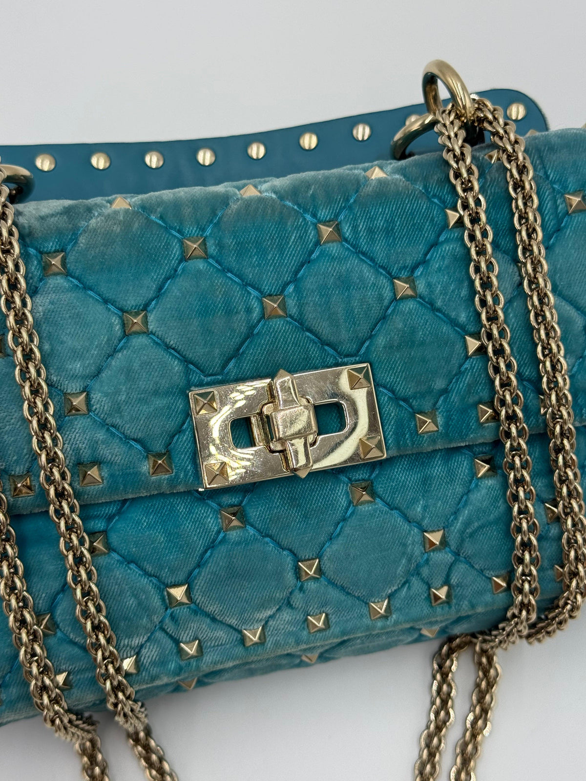 Valentino Garavani Borsa Rockstud Spike Small in Velluto Azzurro