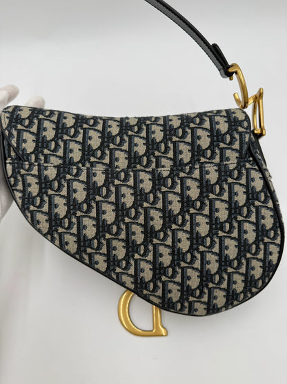 6F6822E9-1BFB-48AD-9514-92F6EF0DE7B1 - Pally Vintage Closet