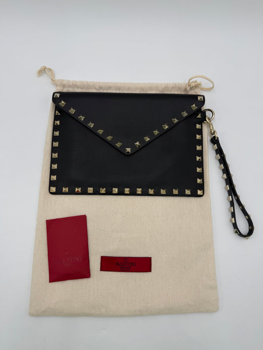 Valentino Garavani Clutch Rockstud Pelle Nera - Pally Vintage Closet