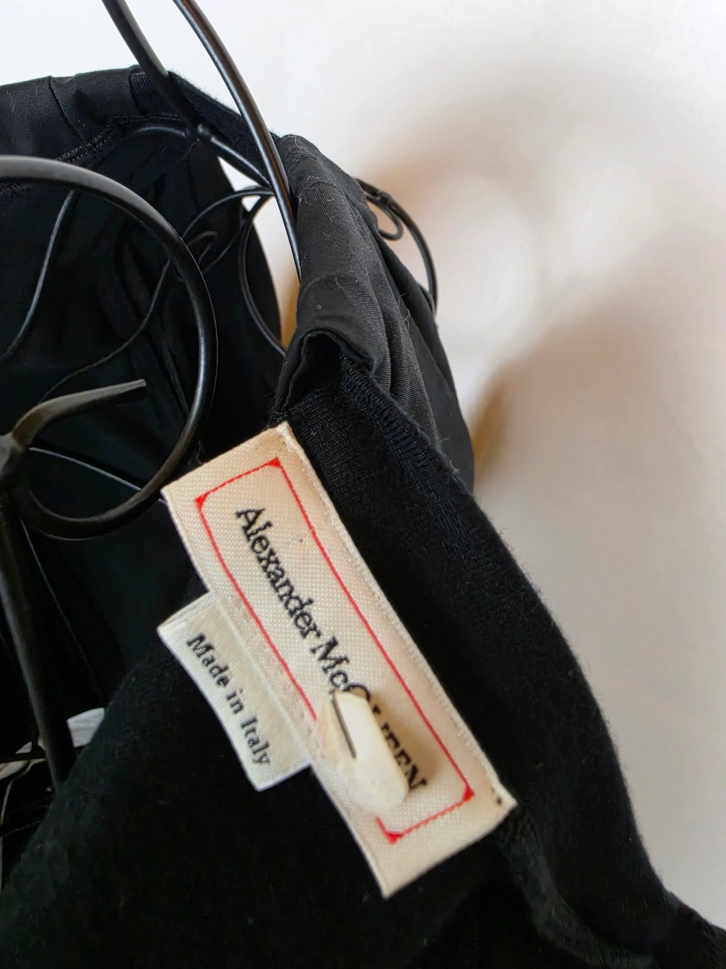 77960729-D28E-484F-814D-E6354C223087 - Pally Vintage Closet