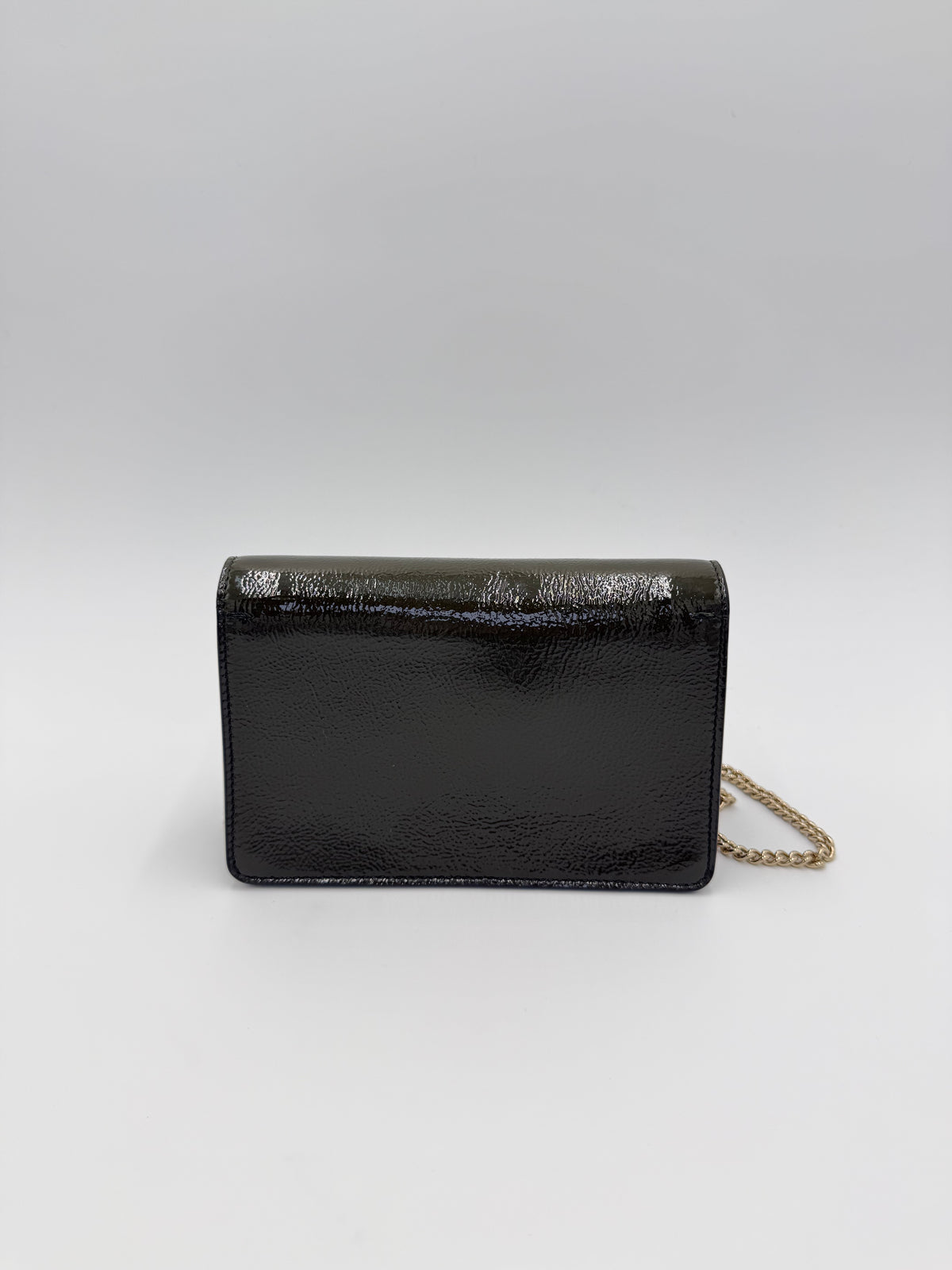 Gucci Borsa a Tracolla Dionysus Small in Pelle Verniciata Verde Oliva
