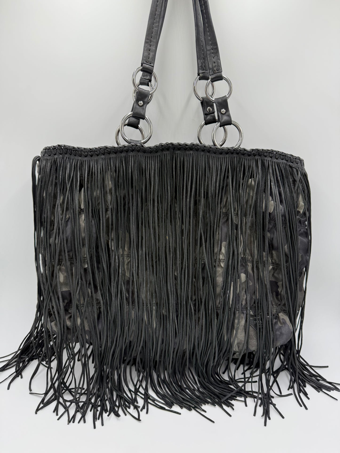 Prada Borsa Tote Re-Nylon Vintage Camouflage con Frange in Nappa