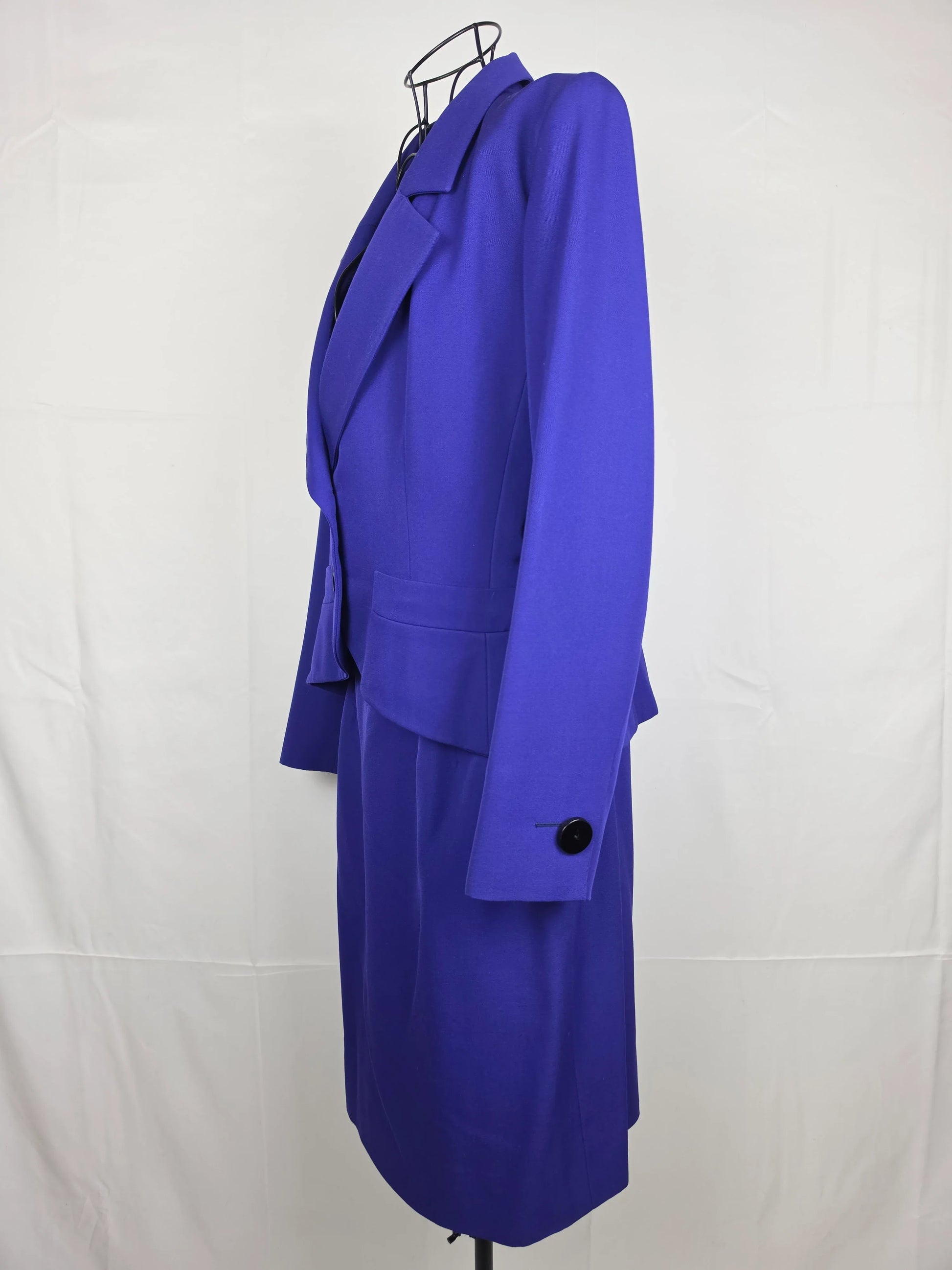 841016EA-78C9-40C6-A0E3-9751D506EF89 - Pally Vintage Closet