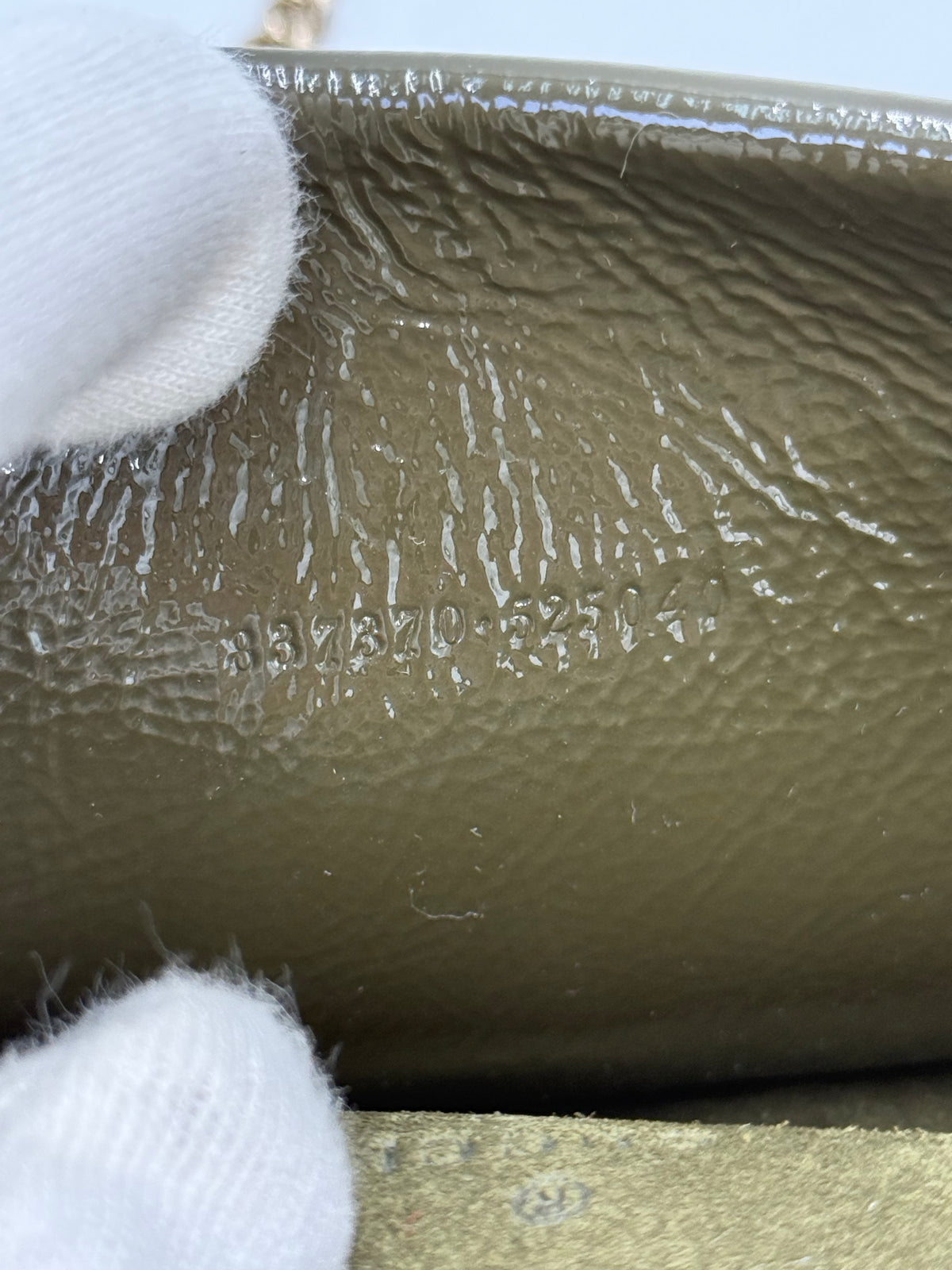 Gucci Borsa a Tracolla Dionysus Small in Pelle Verniciata Verde Oliva