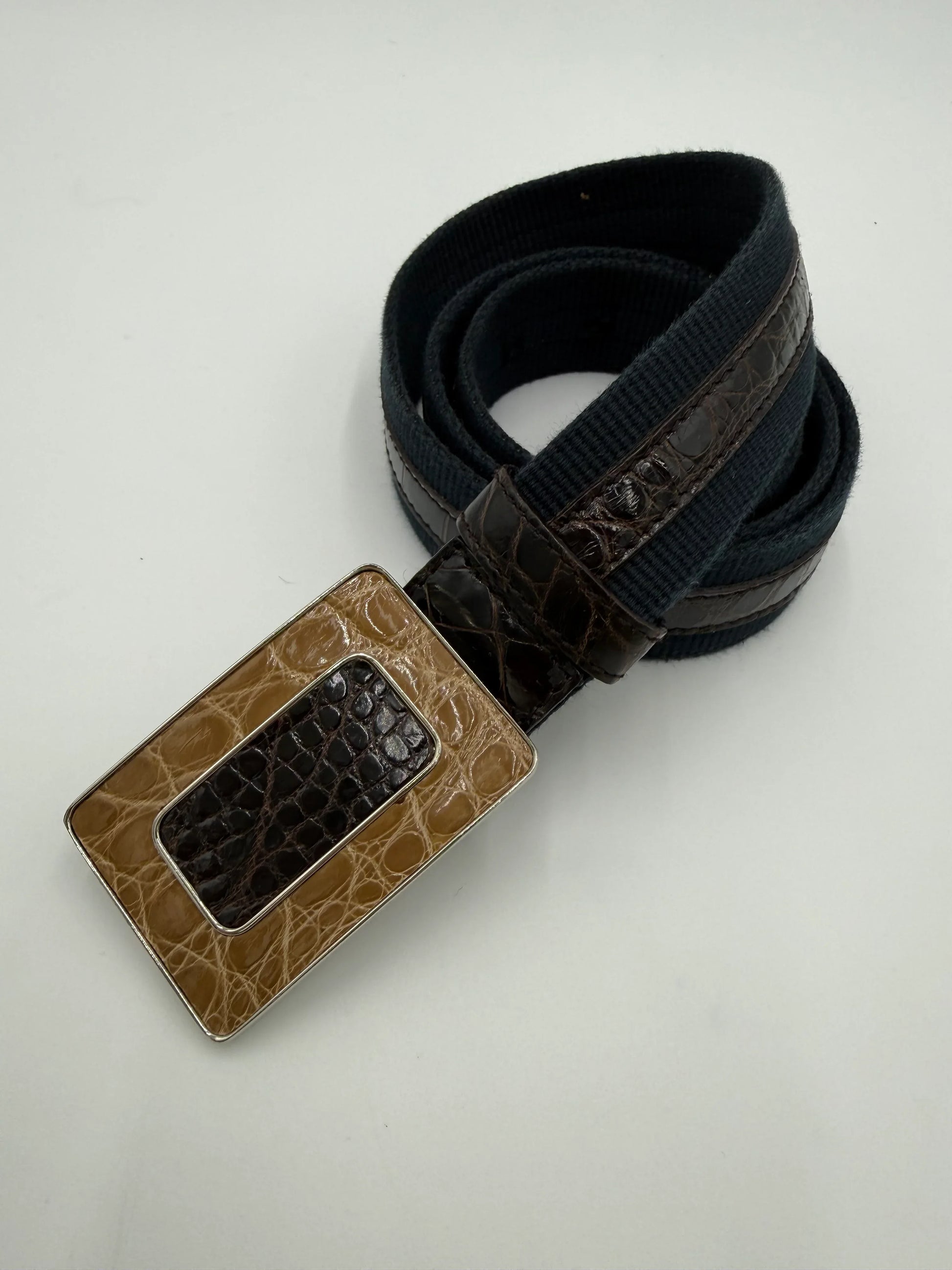 9DA7D2F8-7947-426D-9E90-1A17C4498653 - Pally Vintage Closet