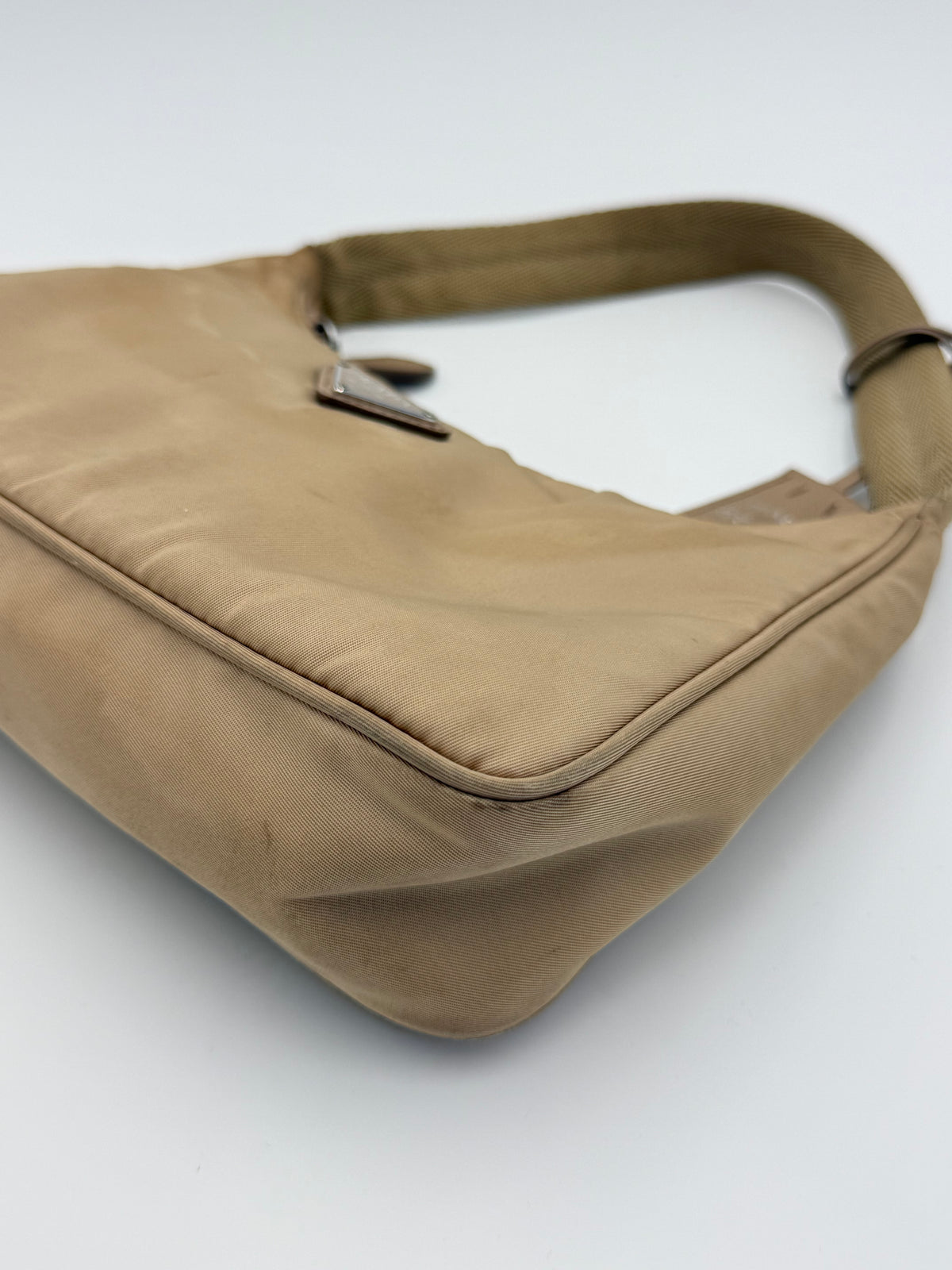 Prada Re-Edition 2000 Beige Nylon Shoulder Bag