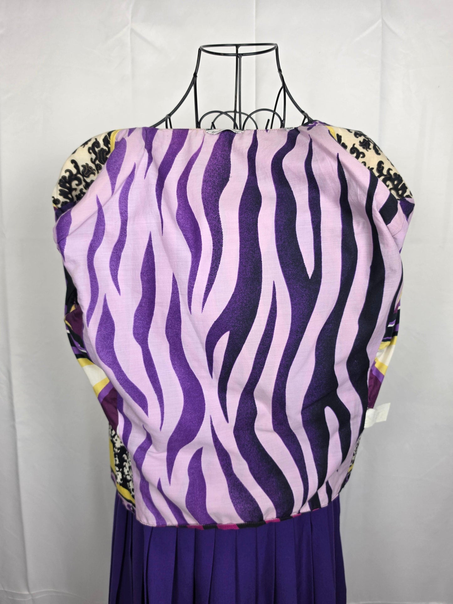 AD697980-4092-4C3A-B85B-51F42D3DA407 - Pally Vintage Closet