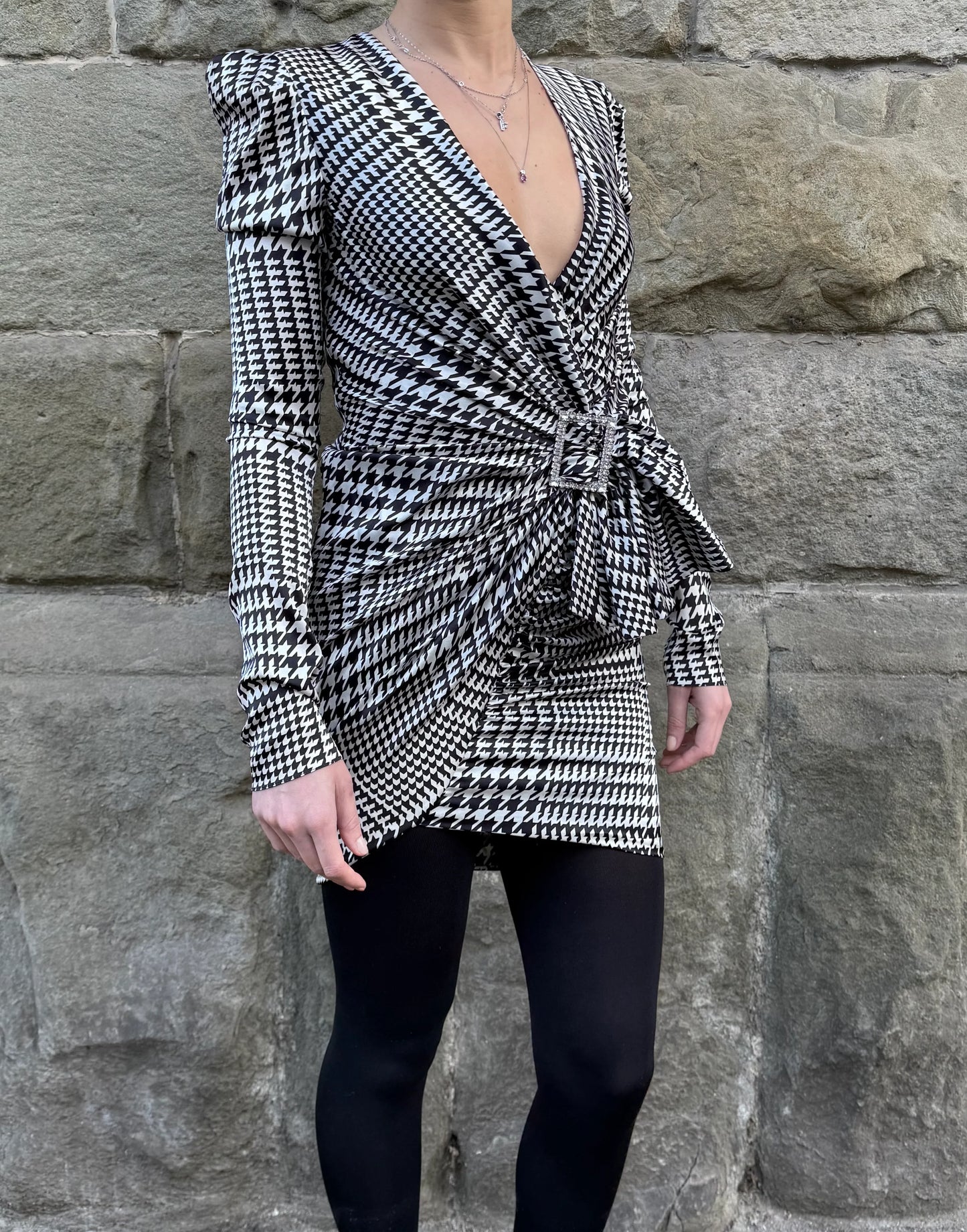 Alexandre-Vauthier-Mini-Abito-Drappeggiato-in-Seta-Pied-de-Poule-Bianco-e-Nero-70113672036676 - Pally Vintage Closet