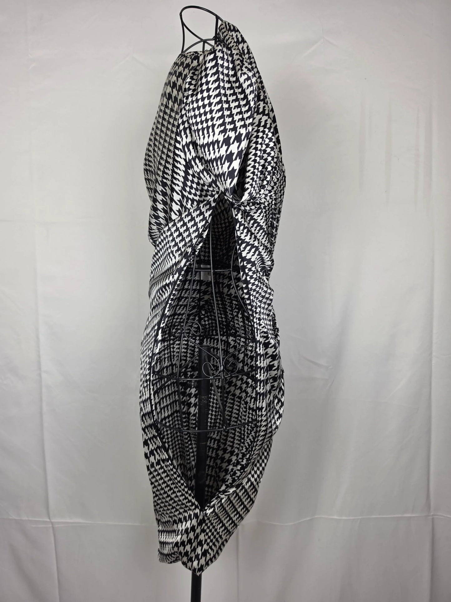 Alexandre-Vauthier-Mini-Abito-Drappeggiato-in-Seta-Pied-de-Poule-Bianco-e-Nero-70134088958276 - Pally Vintage Closet