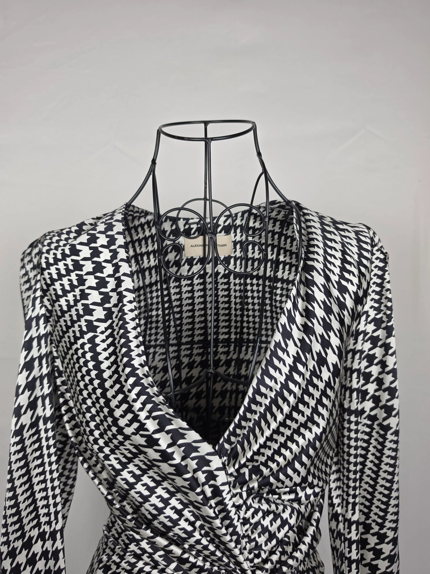 Alexandre-Vauthier-Mini-Abito-Drappeggiato-in-Seta-Pied-de-Poule-Bianco-e-Nero-70134088991044 - Pally Vintage Closet