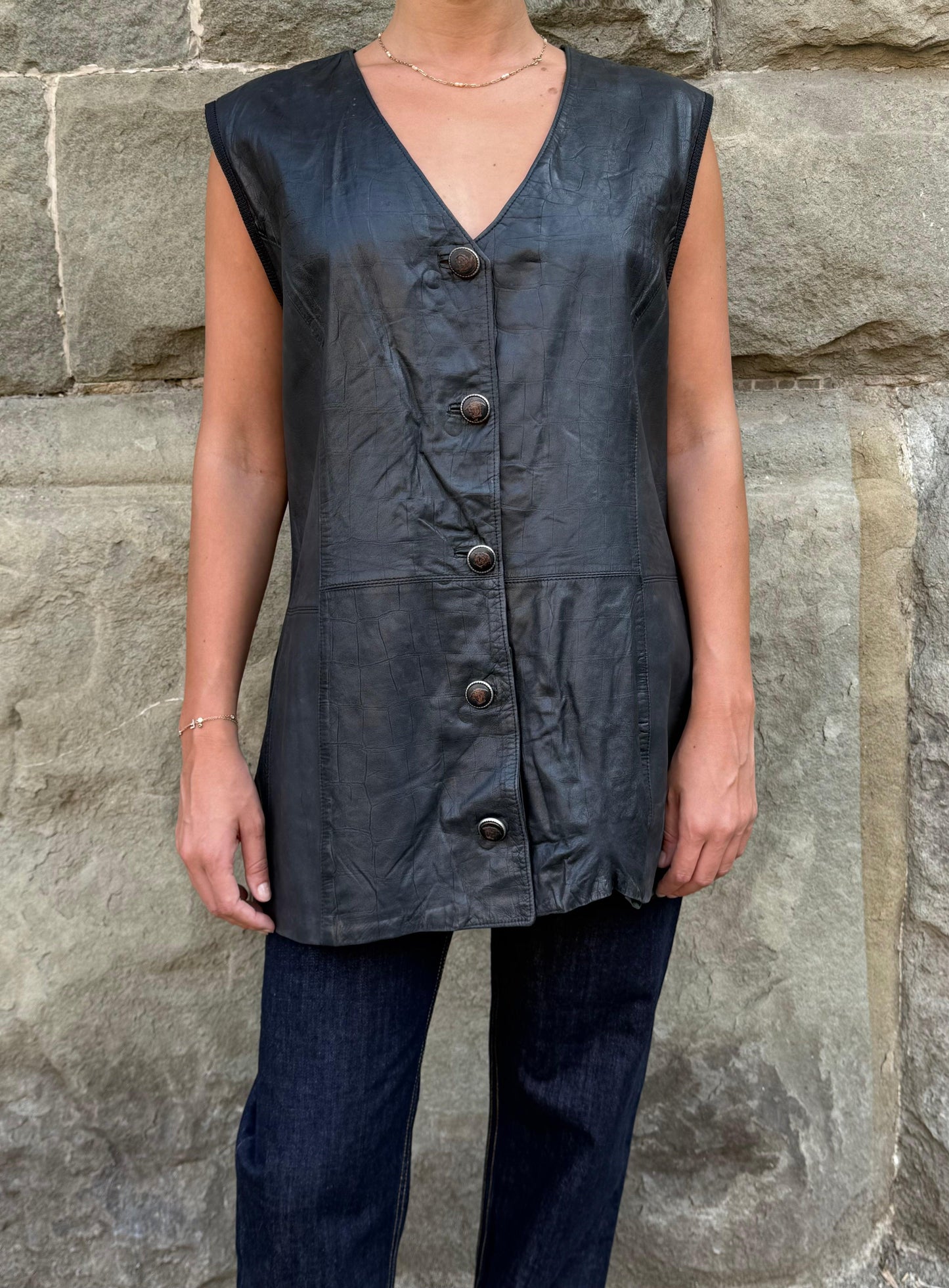 Atelier Versace Gilet Lungo Vintage Stampa Cocco in Pelle Nera - Pally Vintage Closet