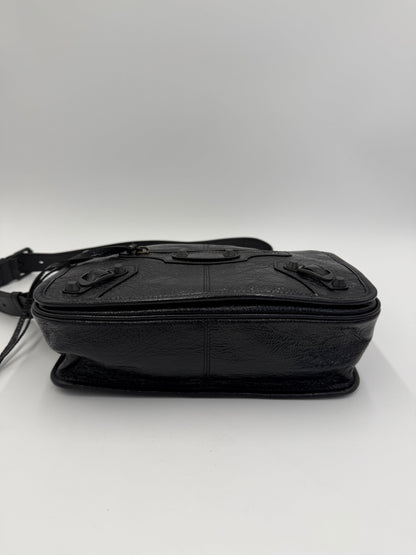 Balenciaga Borsa Le City Flap Messenger Small in Pelle Arena Nera - Pally Vintage Closet