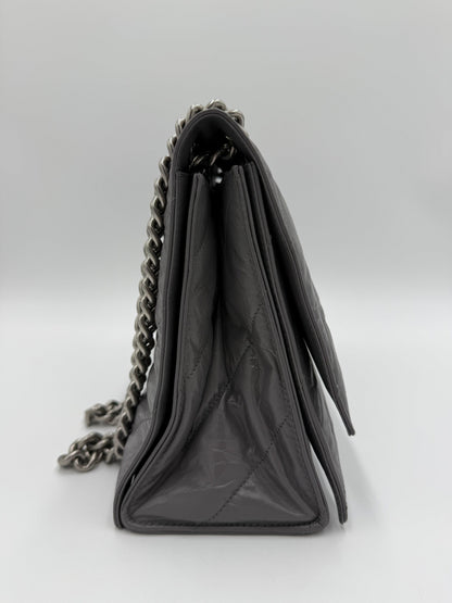 Balenciaga-Borsa-a-Spalla-Crush-Medium-in-Pelle-Stropicciata-Lucida-Grigia-70563812475204 - Pally Vintage Closet