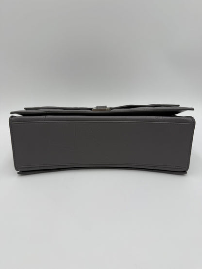 Balenciaga-Borsa-a-Spalla-Crush-Medium-in-Pelle-Stropicciata-Lucida-Grigia-70563812573508 - Pally Vintage Closet