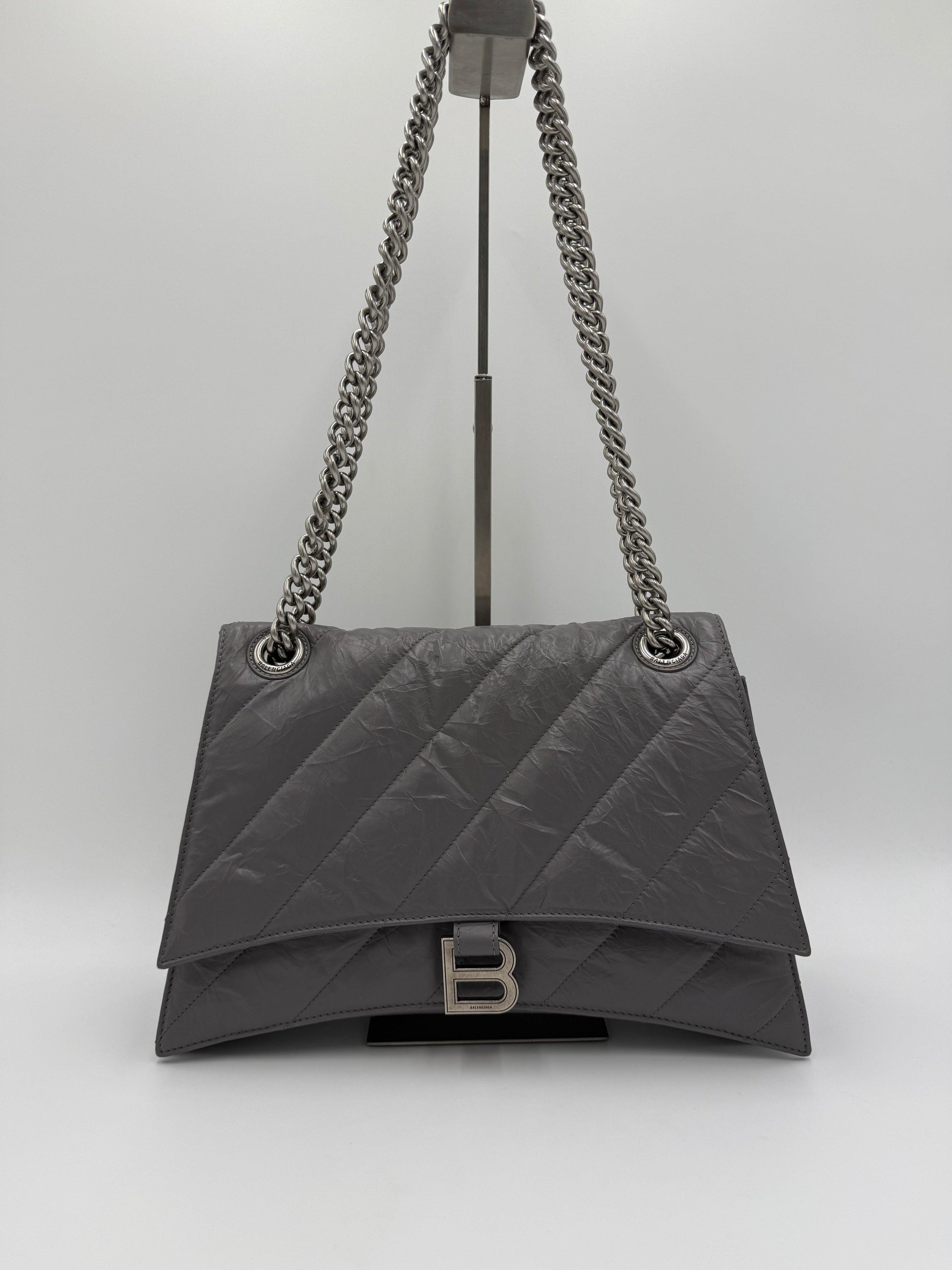 Balenciaga-Borsa-a-Spalla-Crush-Medium-in-Pelle-Stropicciata-Lucida-Grigia-70563812671812 - Pally Vintage Closet