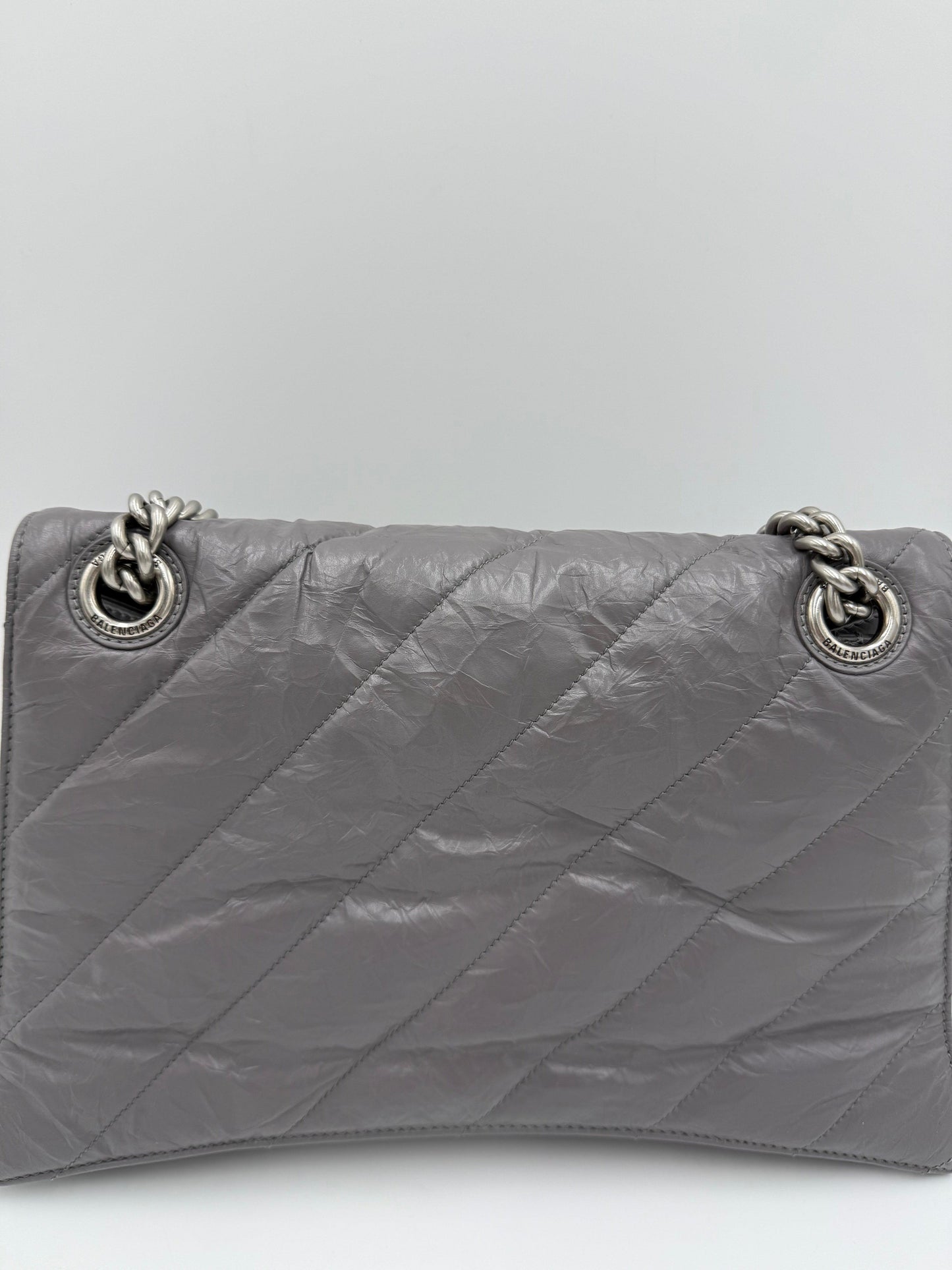 Balenciaga-Borsa-a-Spalla-Crush-Medium-in-Pelle-Stropicciata-Lucida-Grigia-70563812737348 - Pally Vintage Closet