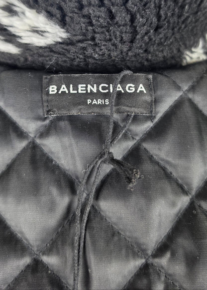 Balenciaga Giacca in Pelliccia Sintetica con Logo Nera e Bianca - Pally Vintage Closet