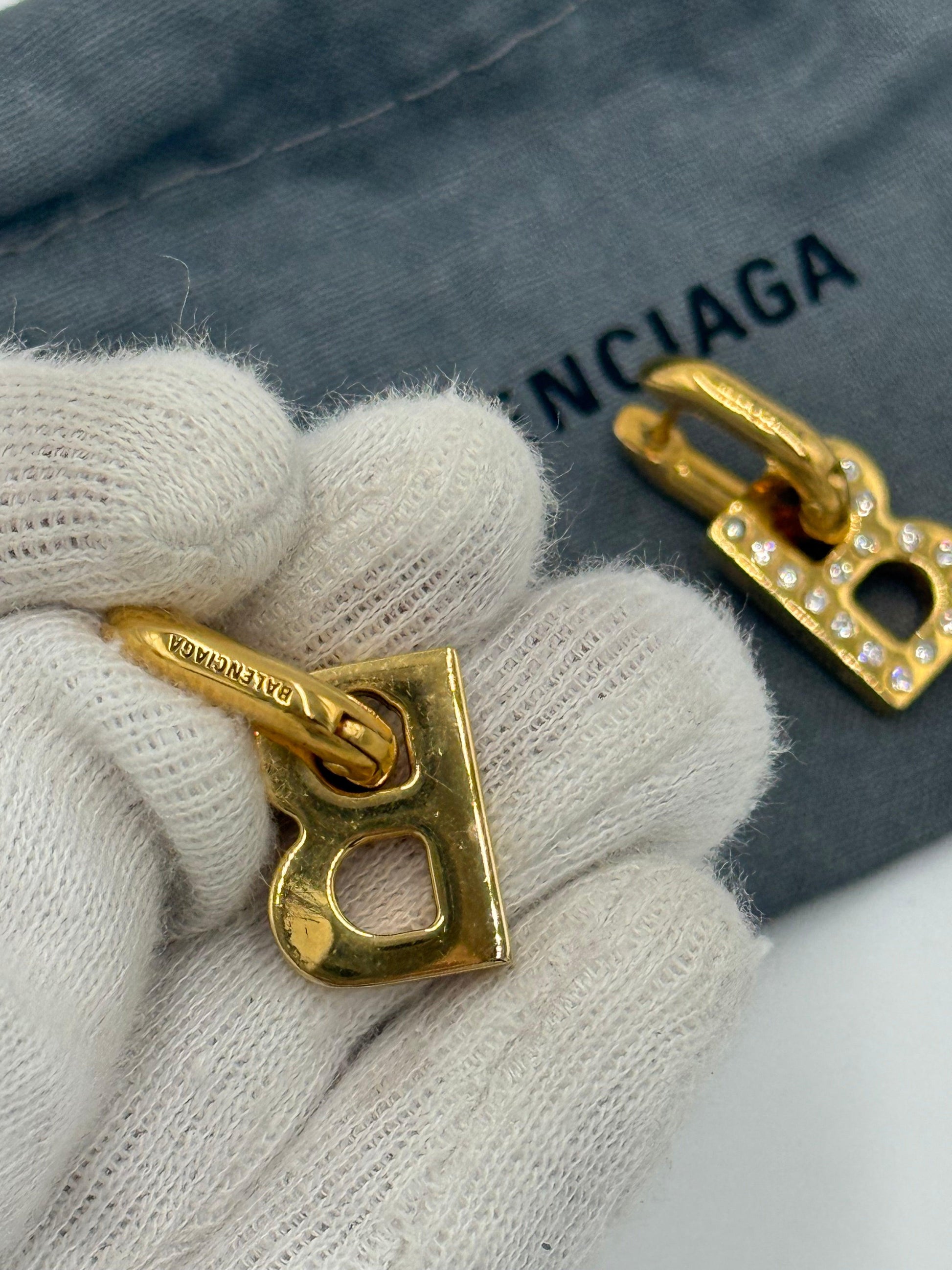 Balenciaga Orecchini B-Chain XS Pendenti con Cristalli Oro - Pally Vintage Closet