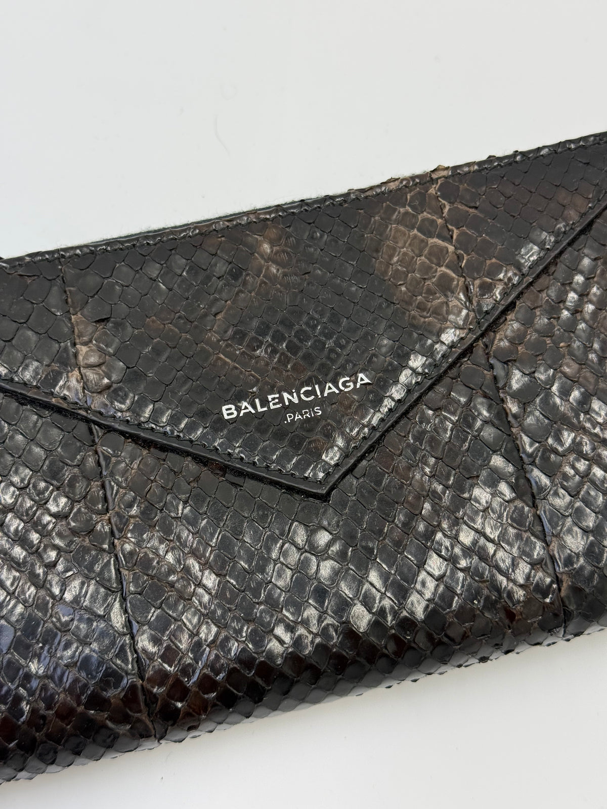 Balenciaga Portafoglio Papier Continental Zip-Around in Pelle di Pitone Marrone Scuro - Pally Vintage Closet