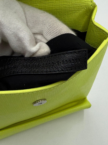 Balenciaga-Shopping-Envelope-Clutch-in-Pelle-Giallo-Neon-70420548518212 - Pally Vintage Closet