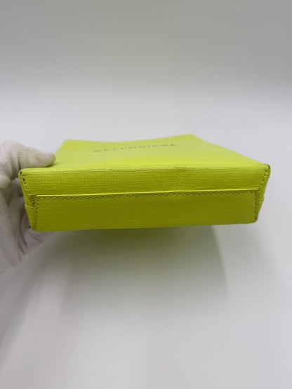 Balenciaga-Shopping-Envelope-Clutch-in-Pelle-Giallo-Neon-70420548780356 - Pally Vintage Closet