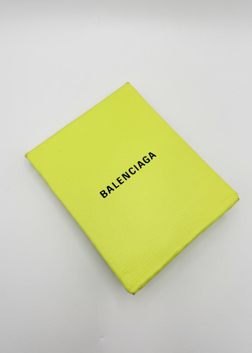Balenciaga-Shopping-Envelope-Clutch-in-Pelle-Giallo-Neon-70420548878660 - Pally Vintage Closet