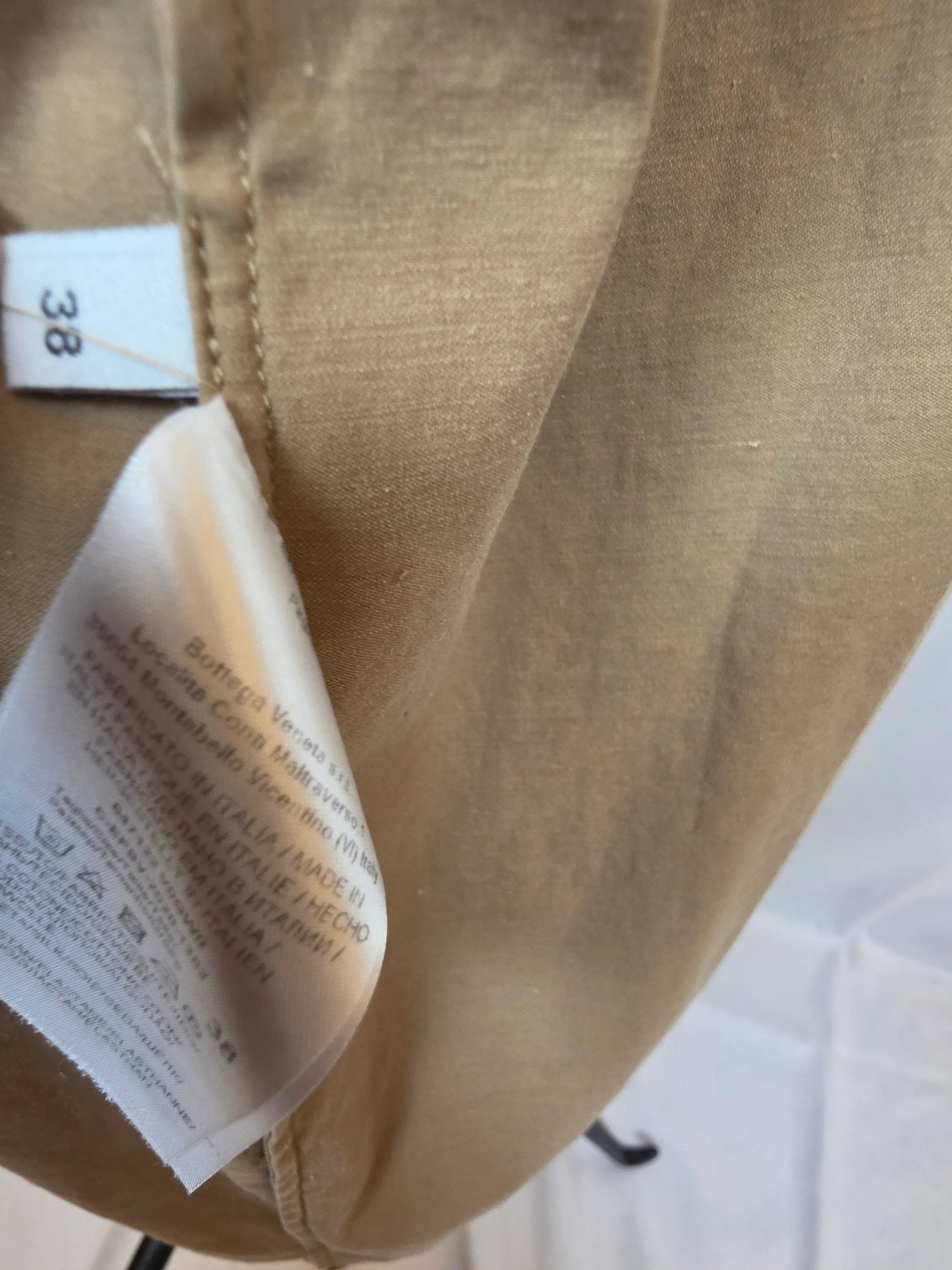 Bottega-Veneta-Abito-Chemisier-Soft-Washed-in-Misto-Cotone-e-Seta-Beige-70263529636164 - Pally Vintage Closet
