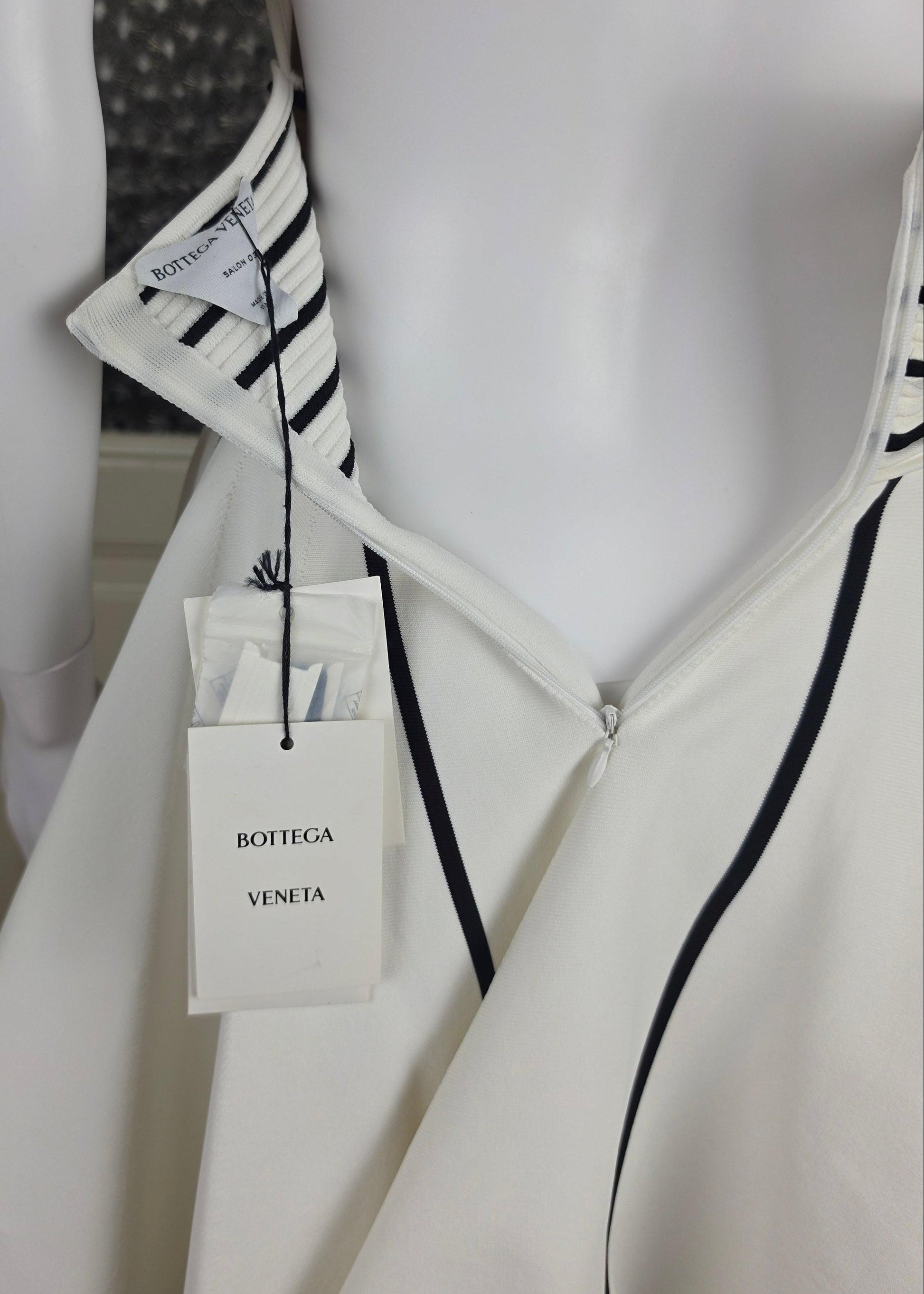 Bottega Veneta Abito Mini Scultoreo by Matthieu Blazy Bianco - Pally Vintage Closet