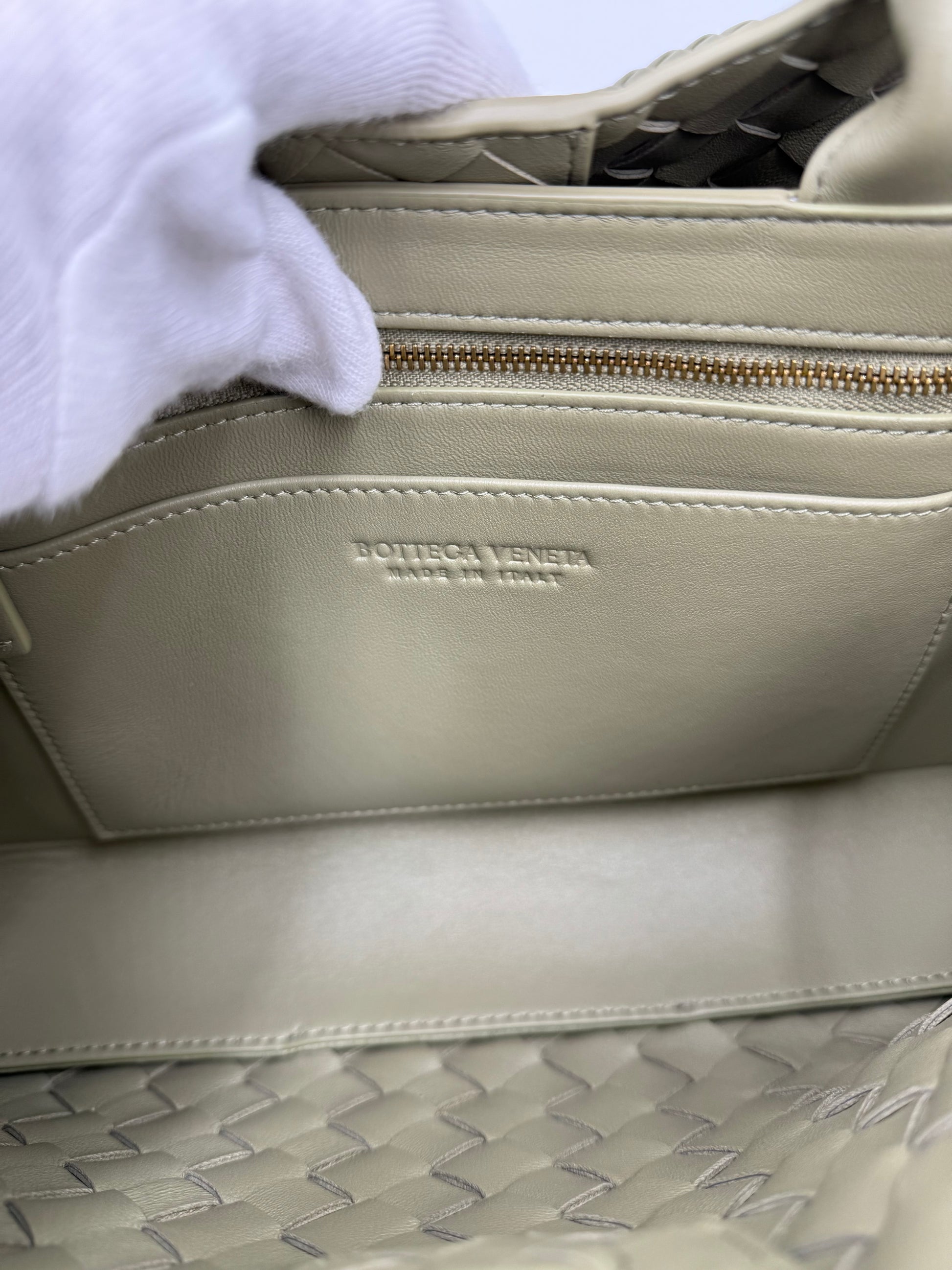 Bottega Veneta Borsa Andiamo East-West Piccola Verde Salvia - Pally Vintage Closet