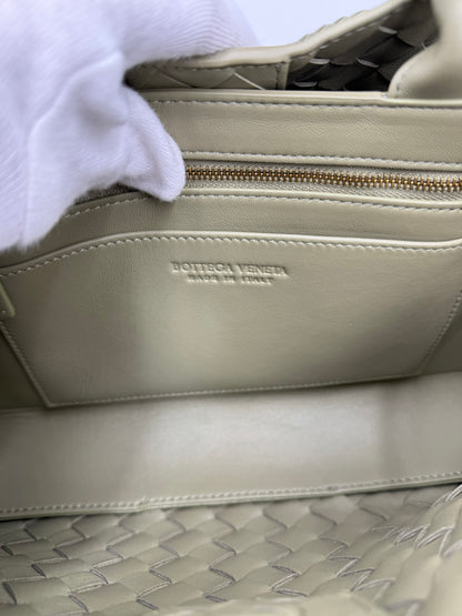 Bottega Veneta Borsa Andiamo East-West Piccola Verde Salvia - Pally Vintage Closet