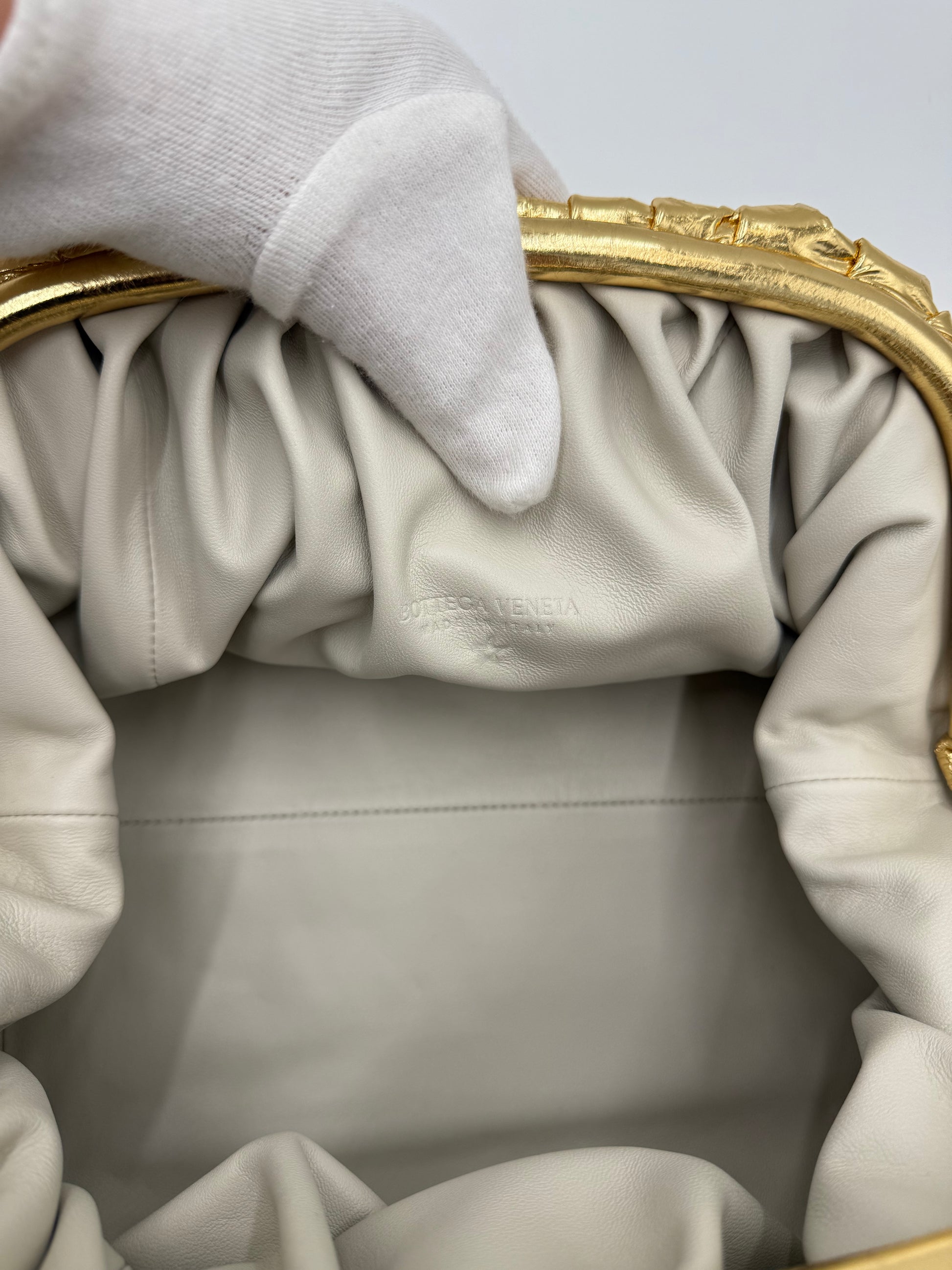 Bottega Veneta Borsa Pouch Intrecciata Large Oro - Pally Vintage Closet