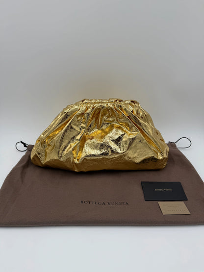 Bottega-Veneta-Borsa-Pouch-Intrecciata-Large-Oro-68631258169668 - Pally Vintage Closet