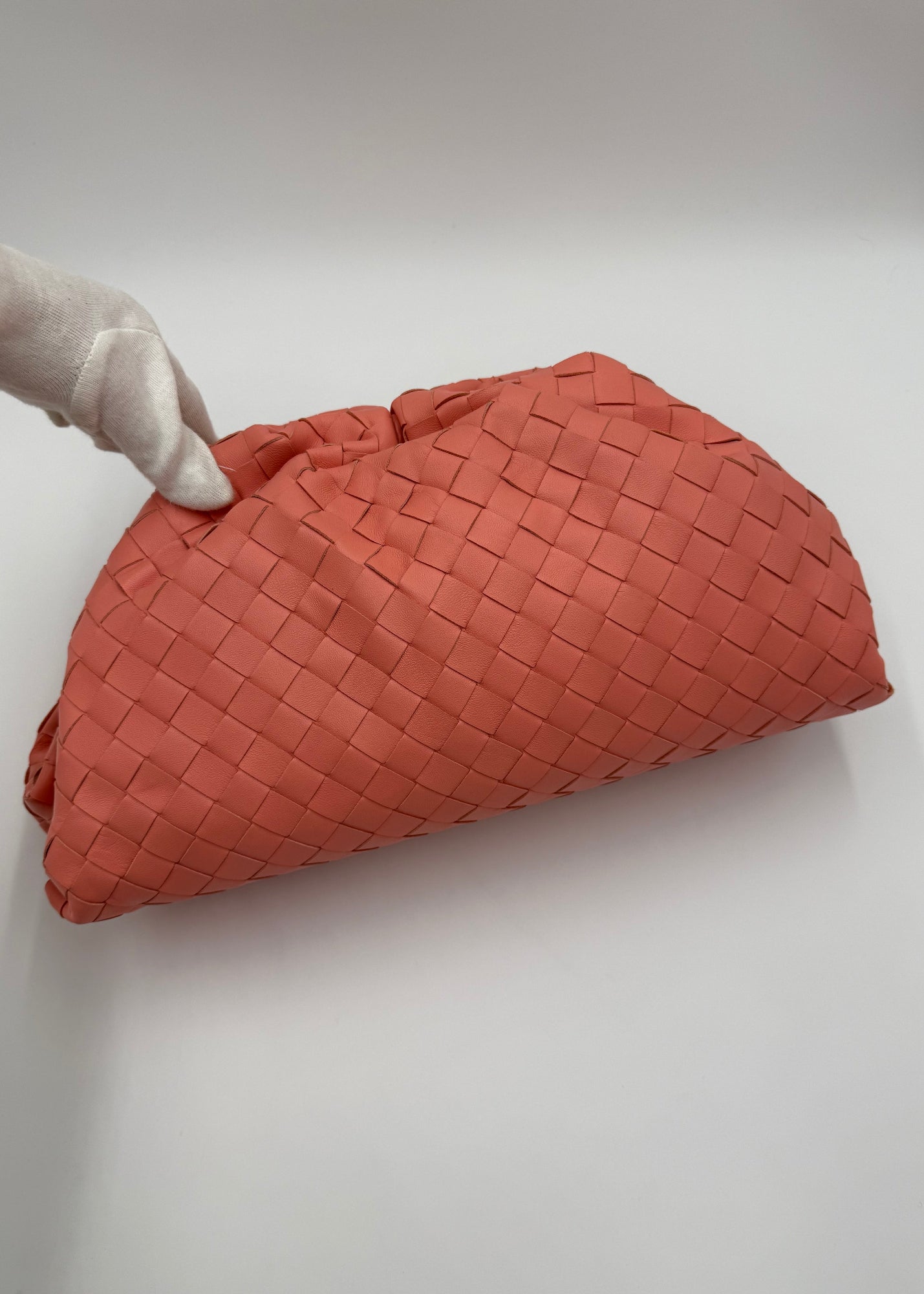 Bottega Veneta Borsa Pouch Intrecciata Large Rosa