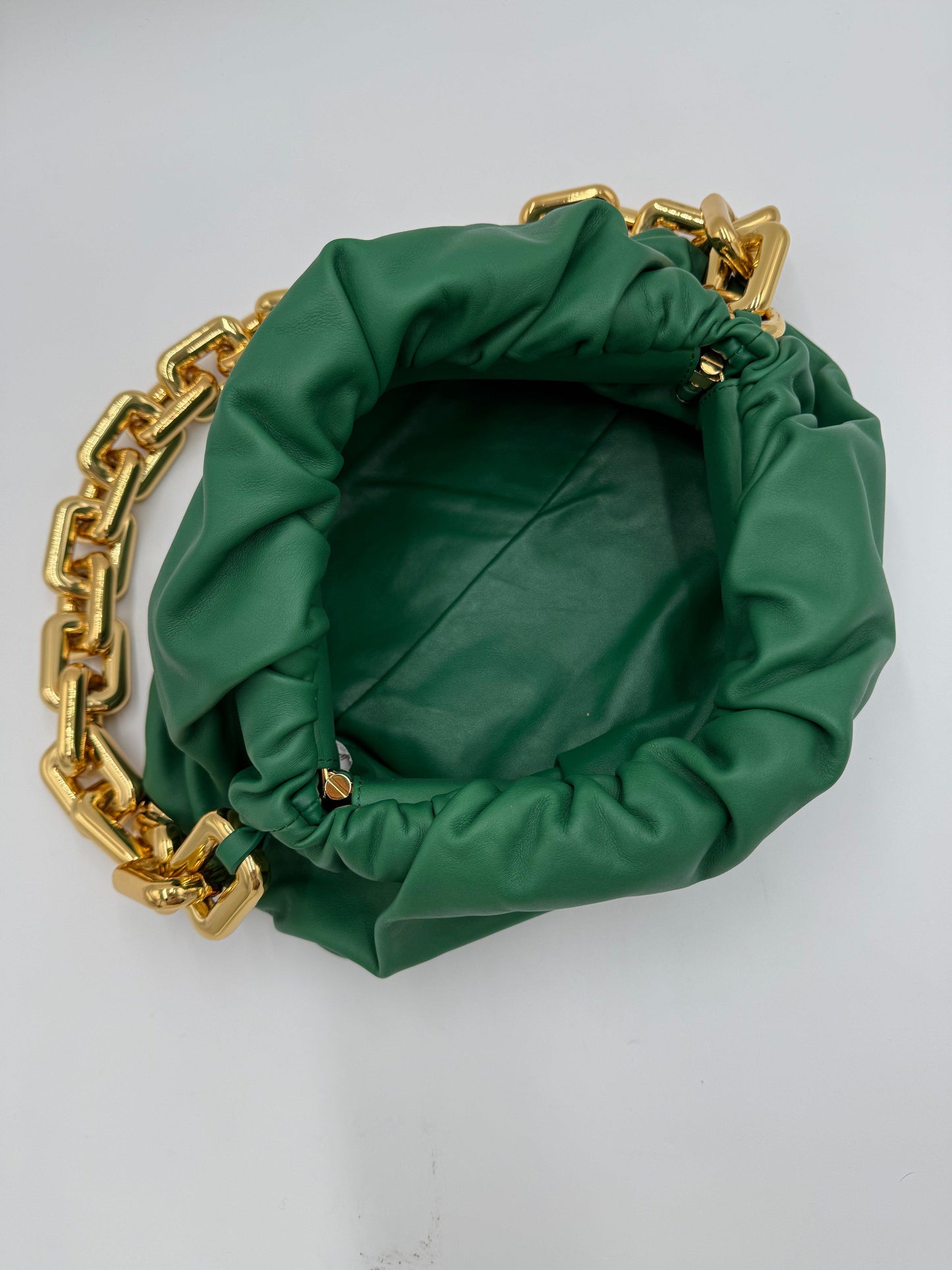 Bottega-Veneta-Borsa-a-Spalla-The-Chain-Pouch-in-Pelle-Verde-70563804840260 - Pally Vintage Closet