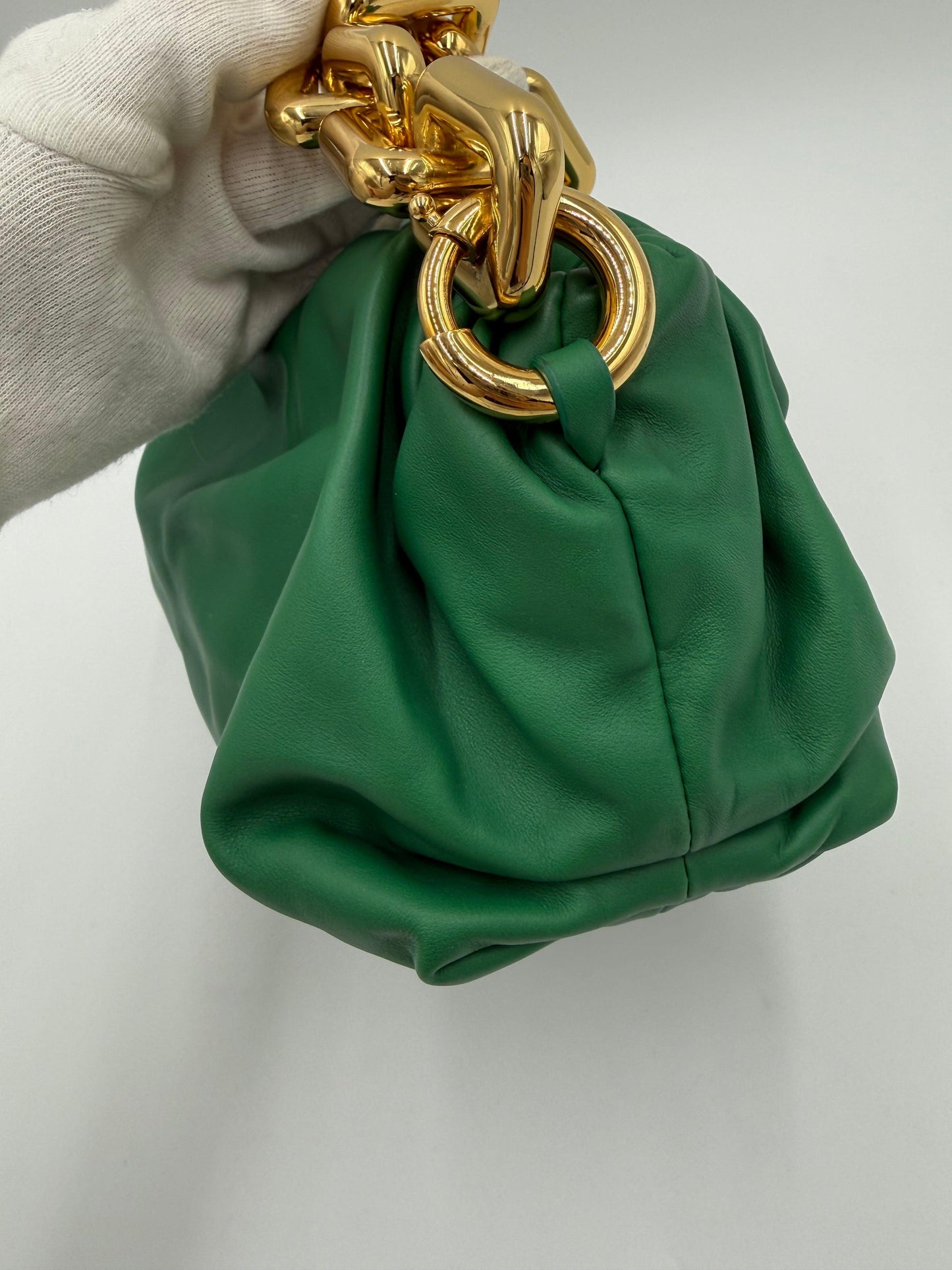 Bottega-Veneta-Borsa-a-Spalla-The-Chain-Pouch-in-Pelle-Verde-70563804905796 - Pally Vintage Closet