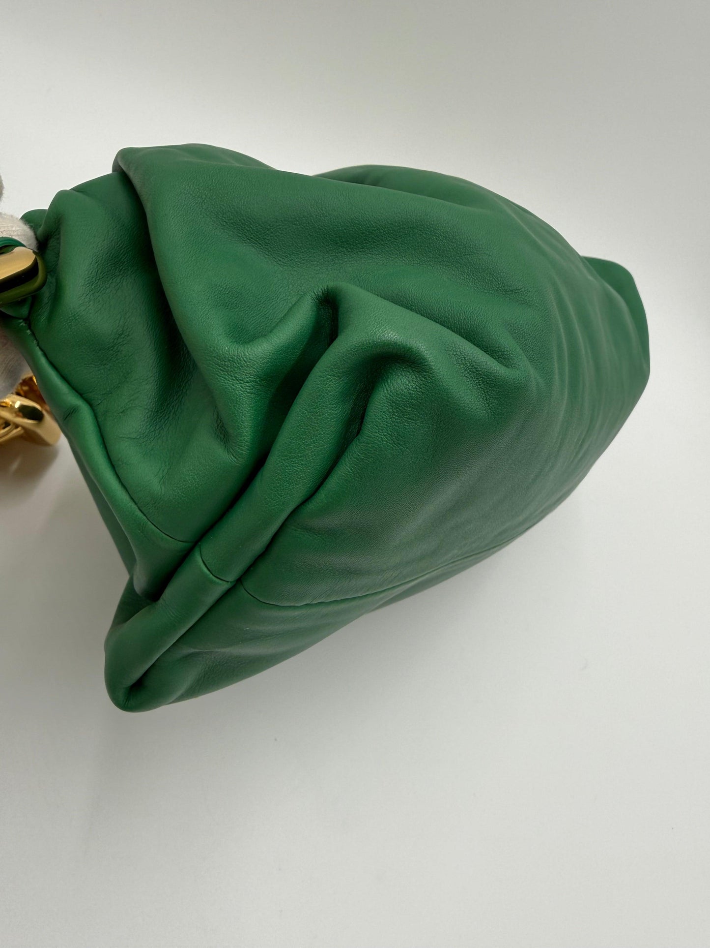 Bottega-Veneta-Borsa-a-Spalla-The-Chain-Pouch-in-Pelle-Verde-70563805004100 - Pally Vintage Closet