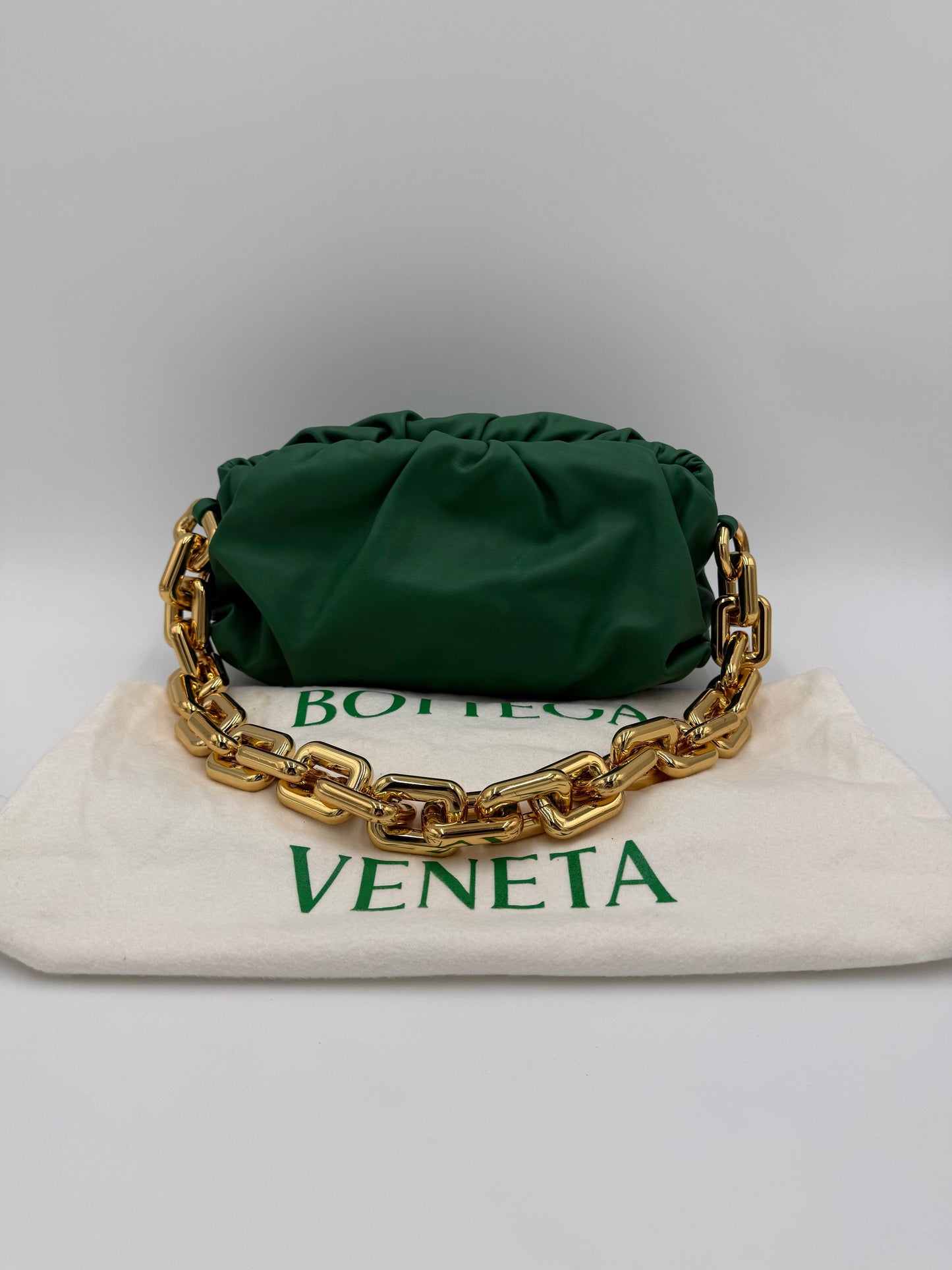 Bottega-Veneta-Borsa-a-Spalla-The-Chain-Pouch-in-Pelle-Verde-70563805135172 - Pally Vintage Closet