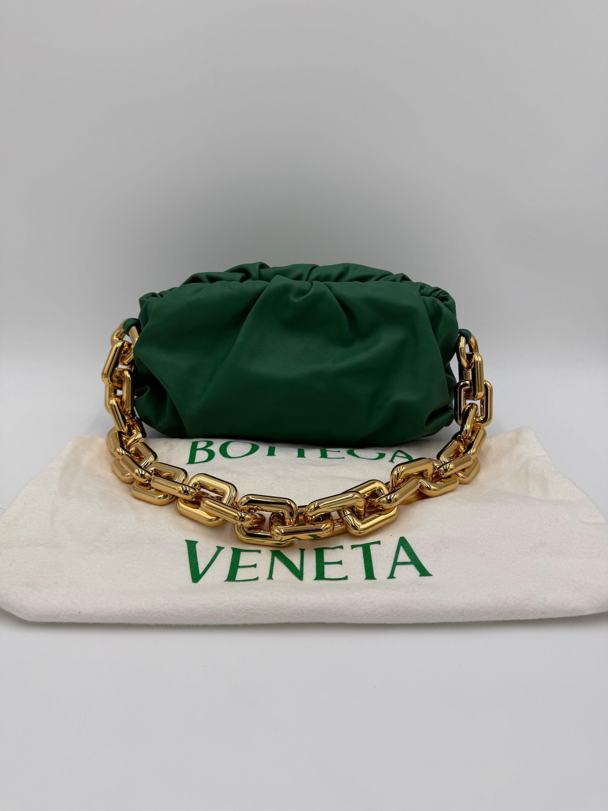 Bottega-Veneta-Borsa-a-Spalla-The-Chain-Pouch-in-Pelle-Verde-70563805135172 - Pally Vintage Closet