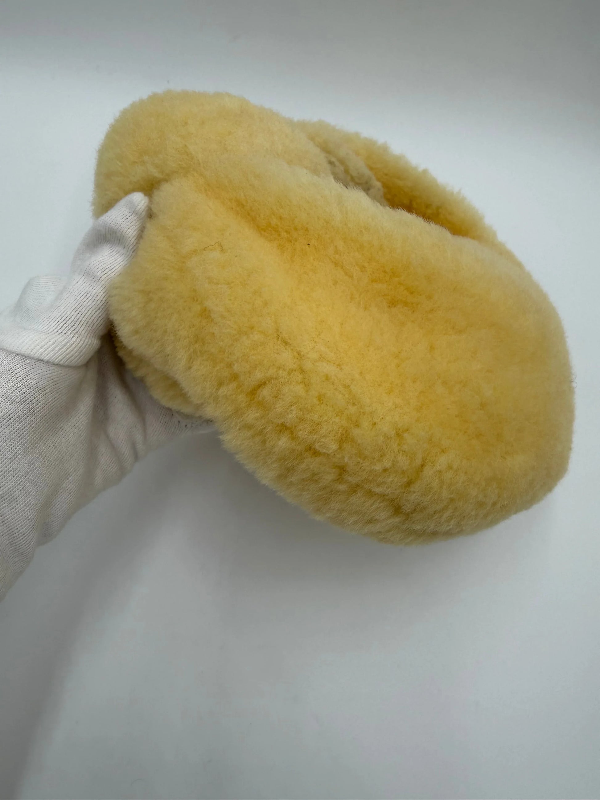 Bottega-Veneta-Mini-Borsa-Jodie-in-Shearling-Giallo-Burro-70263881597252 - Pally Vintage Closet