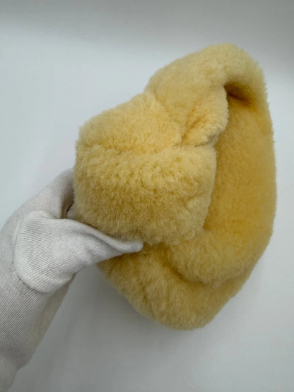 Bottega-Veneta-Mini-Borsa-Jodie-in-Shearling-Giallo-Burro-70263881630020 - Pally Vintage Closet