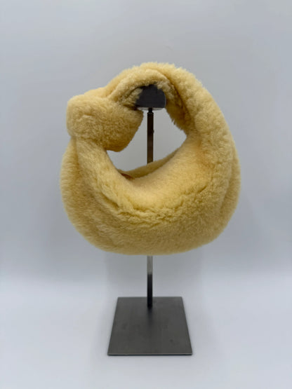 Bottega-Veneta-Mini-Borsa-Jodie-in-Shearling-Giallo-Burro-70263881695556 - Pally Vintage Closet