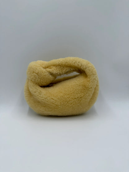 Bottega-Veneta-Mini-Borsa-Jodie-in-Shearling-Giallo-Burro-70263881728324 - Pally Vintage Closet