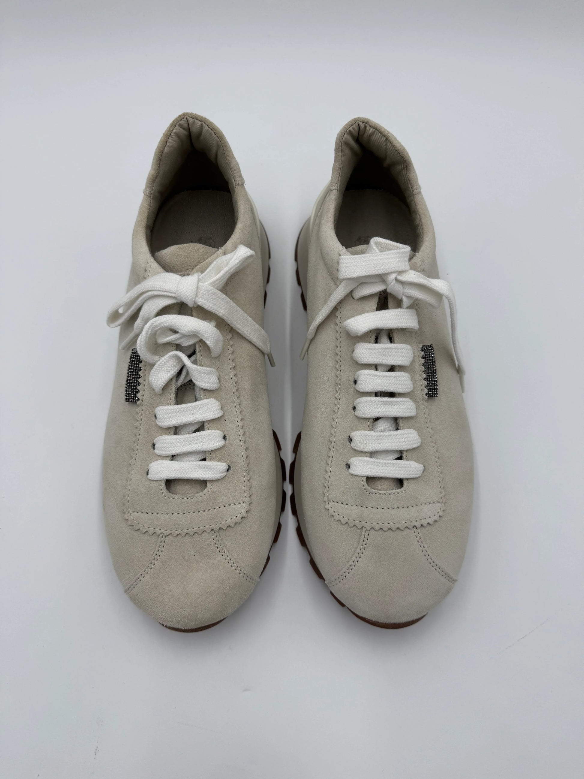 Brunello-Cucinelli-Sneakers-in-Pelle-Scamosciata-Beige-e-Bianco-69234182684996 - Pally Vintage Closet