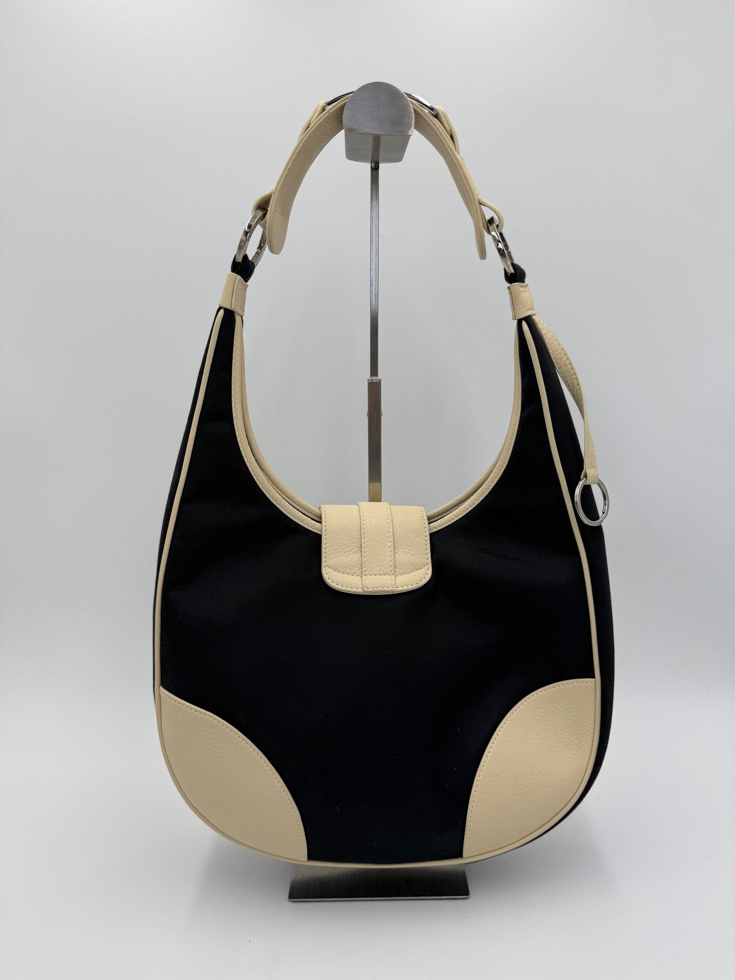 Bulgari Borsa Hobo con Anello Logo in Canvas Nero e Pelle Panna - Pally Vintage Closet