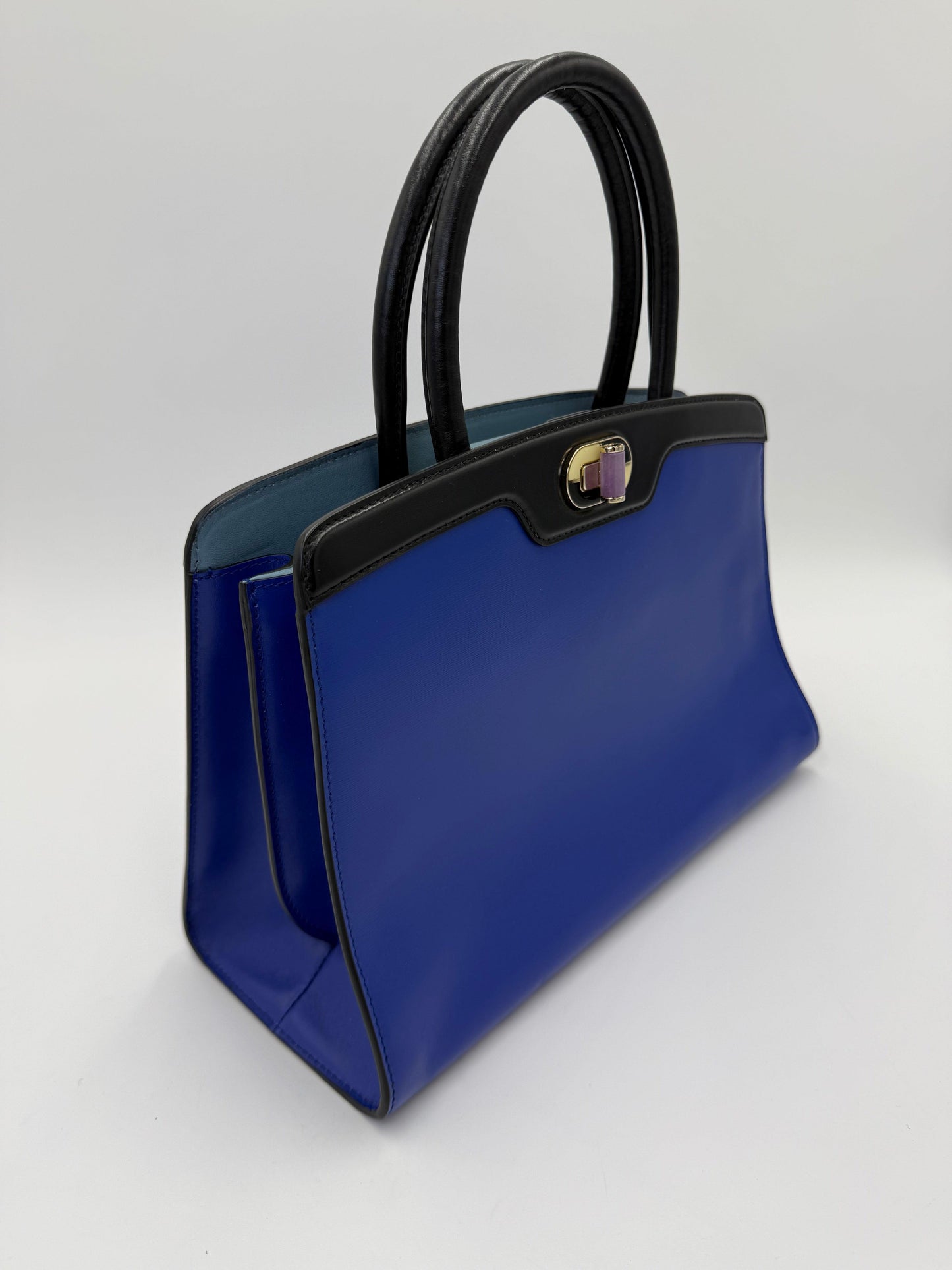 Bulgari Borsa a Mano Isabella Rossellini in Pelle Bicolore Blu e Nera - Pally Vintage Closet