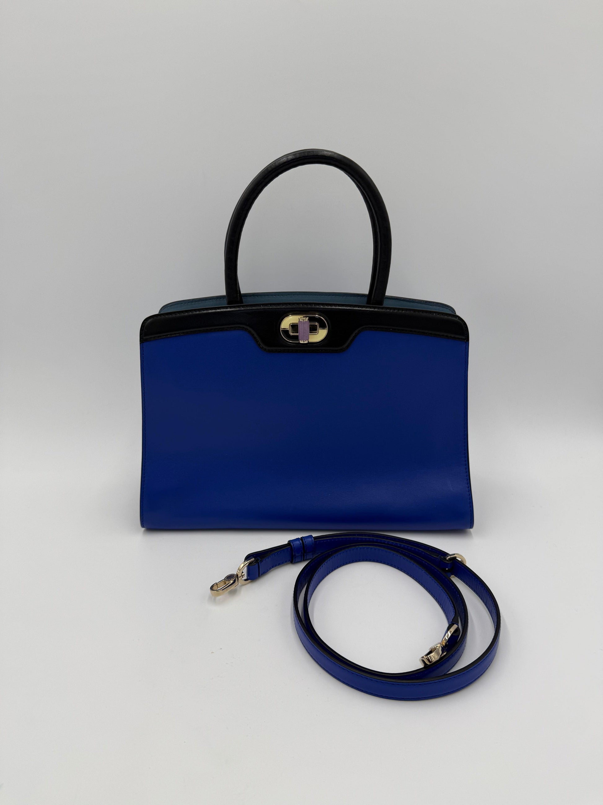Bulgari Borsa a Mano Isabella Rossellini in Pelle Bicolore Blu e Nera - Pally Vintage Closet