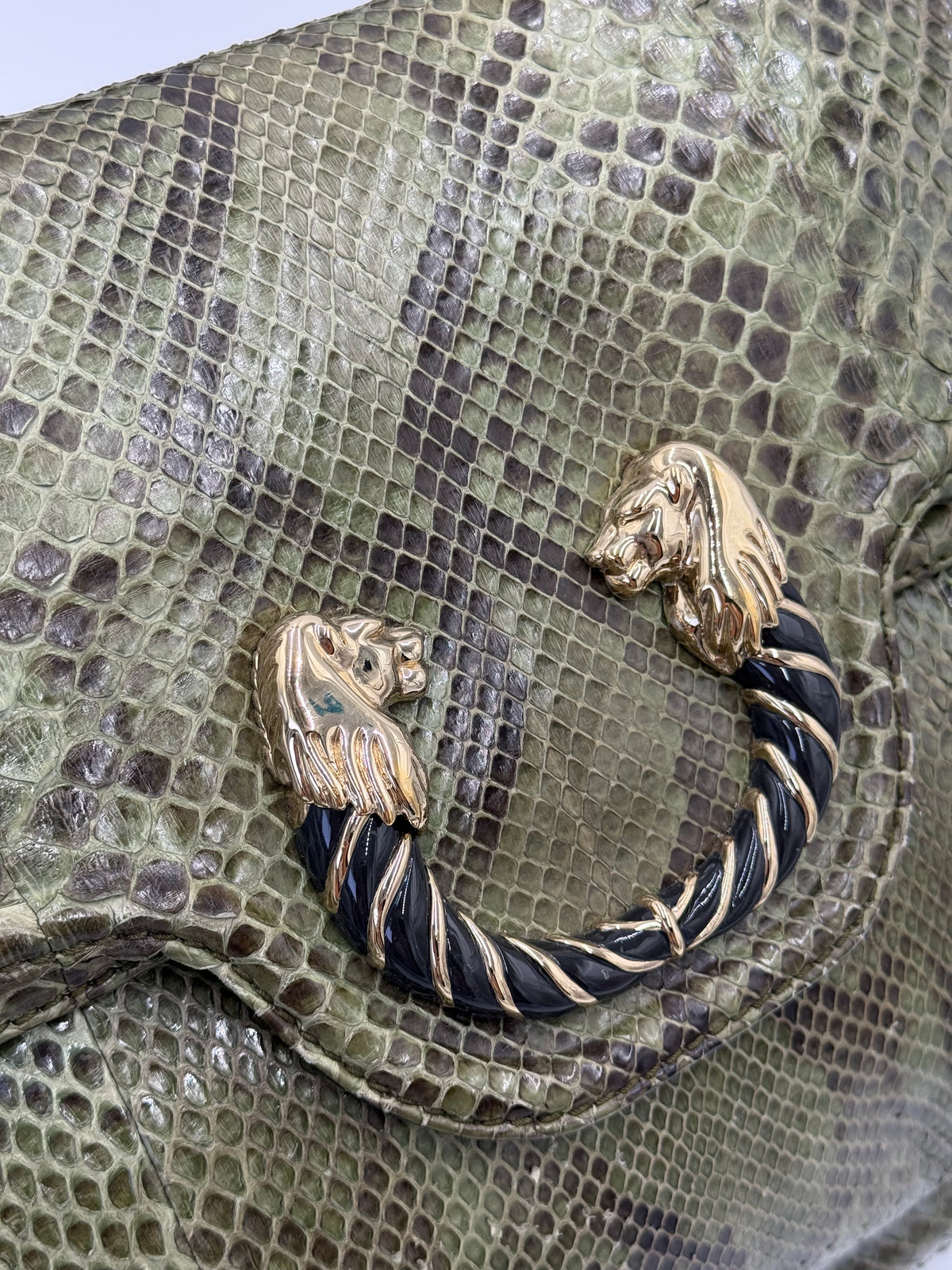 Bulgari Borsa a Mano Leoni Flap Bag in Pelle di Pitone Verde Cachi - Pally Vintage Closet