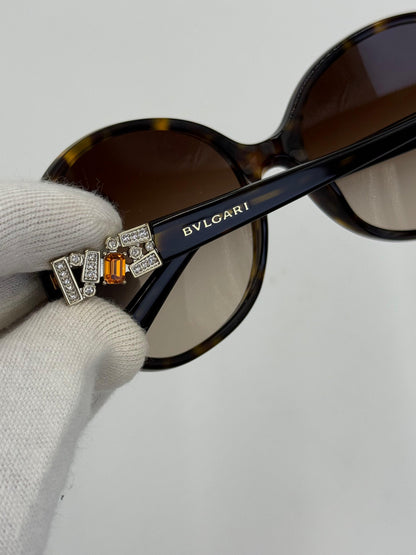 Bulgari Occhiali da Sole Oversized con Dettaglio Gioiello Tartarugati