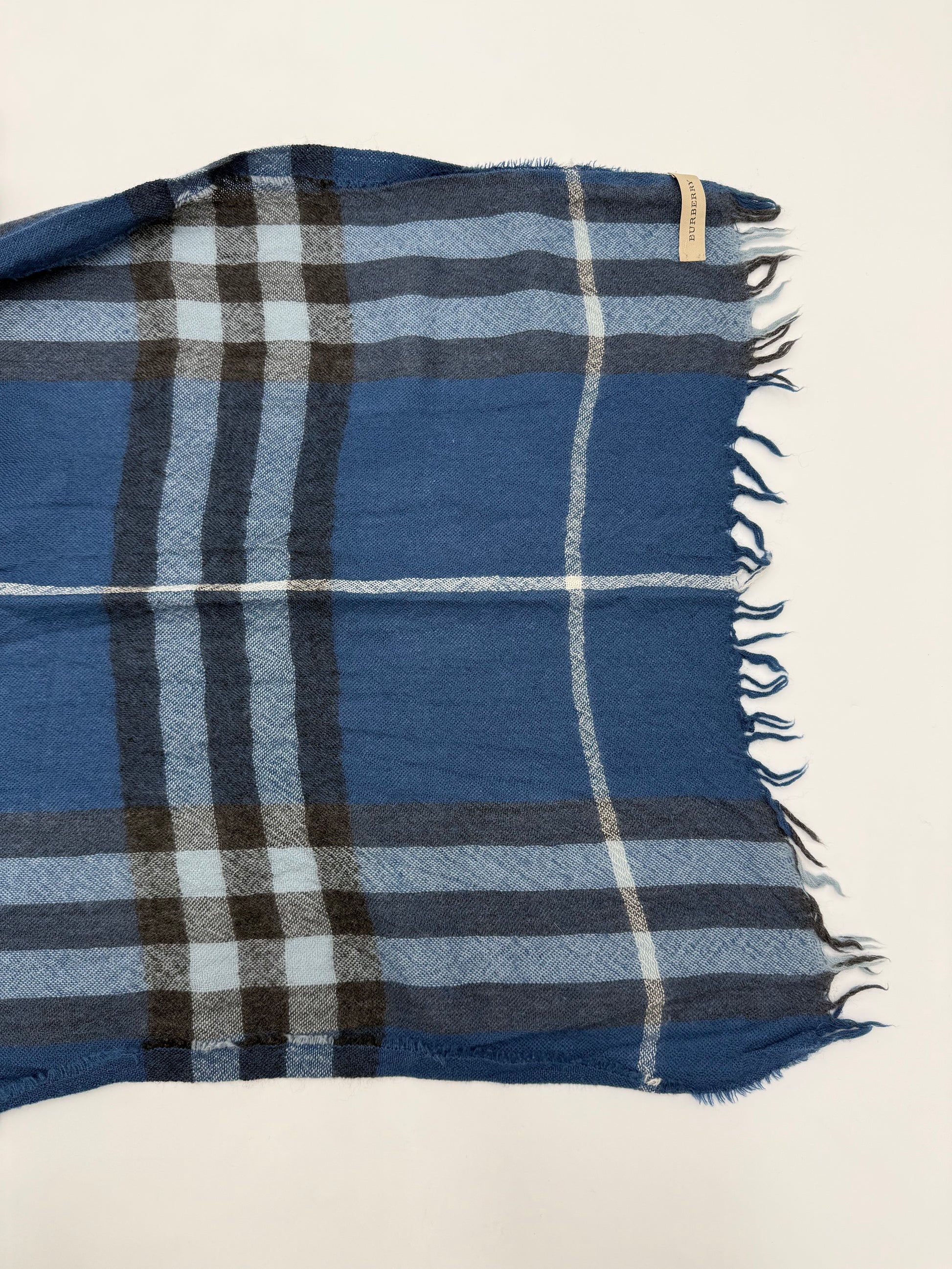 Burberry Sciarpa in Misto Lana Merino e Cashmere Blu - Pally Vintage Closet