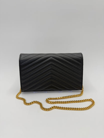 Saint Laurent Borsa a Tracolla Cassandre in Pelle Grain de Poudre con Hardware Dorato Nera